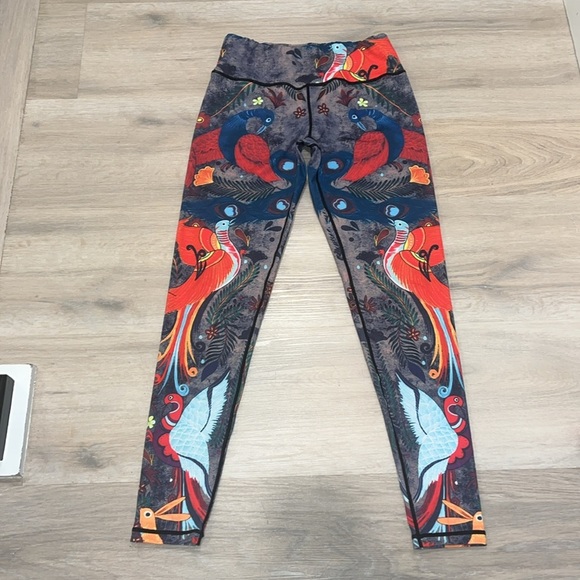 Yoga Peacock off brand Amazon stretch Diiso Bird Leggings M women’s art wearable - Picture 8 of 13